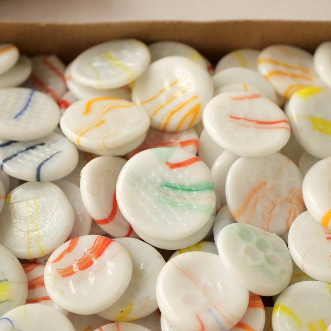 元箱入り乳白色マーブルおはじき 約140枚入り 豆けり 昭和 レトロ
