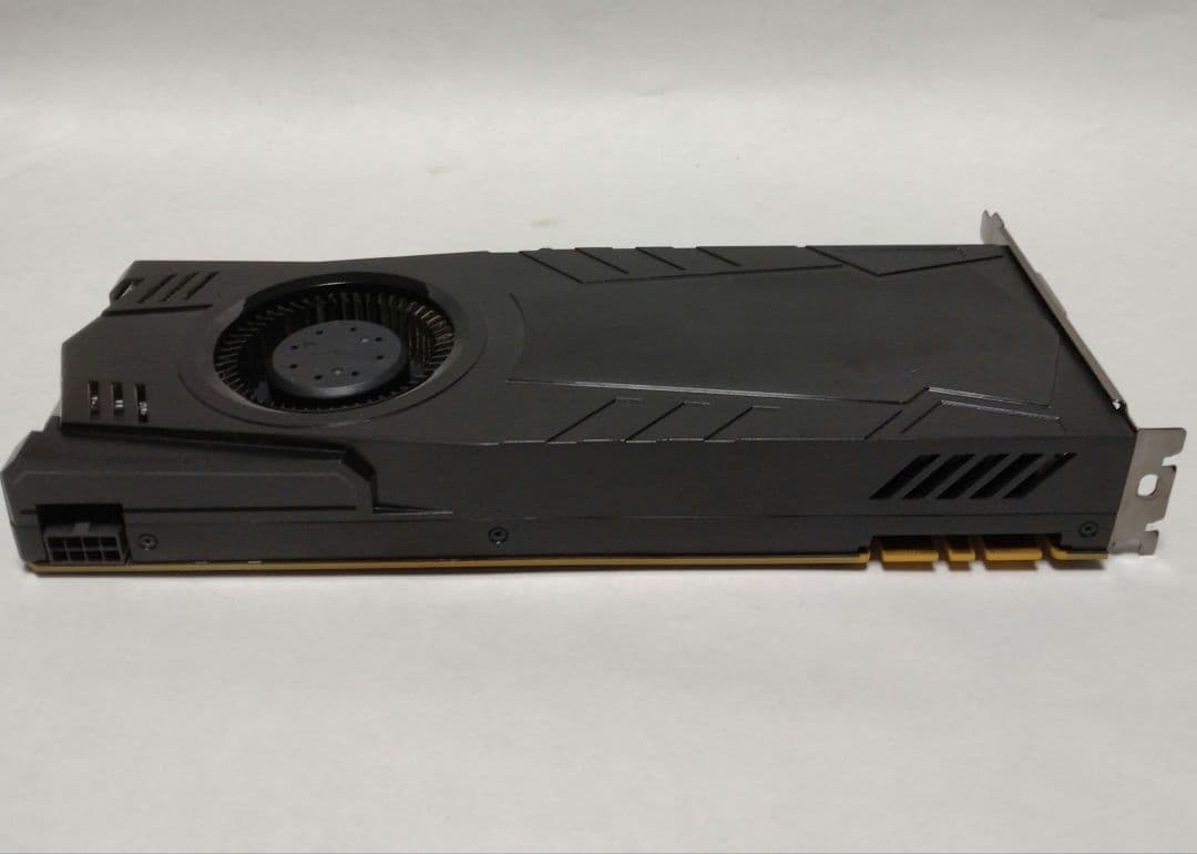 GTX 1070 8GB GDDR5 グラフィックボード　中古