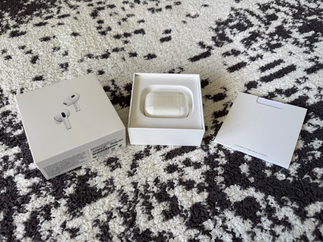 な*ん様 AirPods Pro 2（第2世代Lightning版、MQD83J