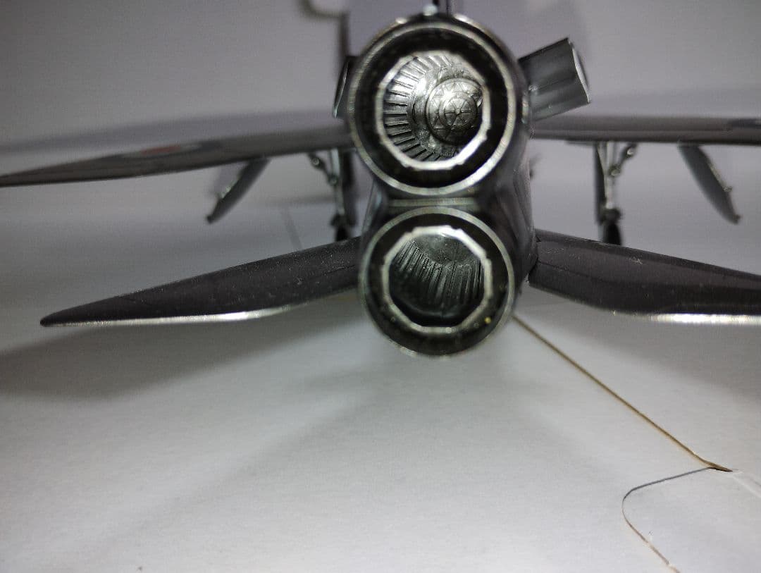 プラモデル完成機　1/48　E.E.ライトニングF1