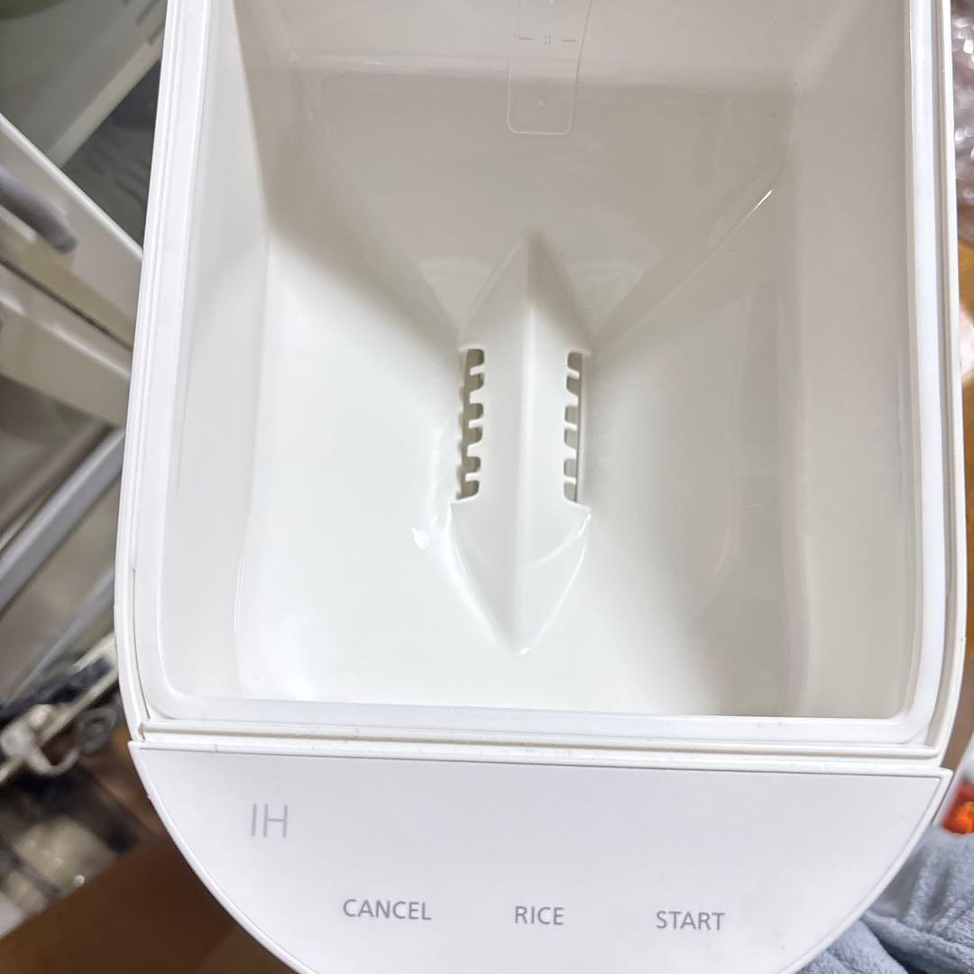 パナソニック 自動計量 IH炊飯器 SR-AX1-w