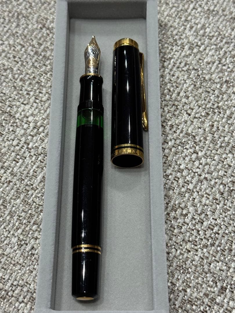 Pelikan ペリカン万年筆　M800 18C-750 B nib