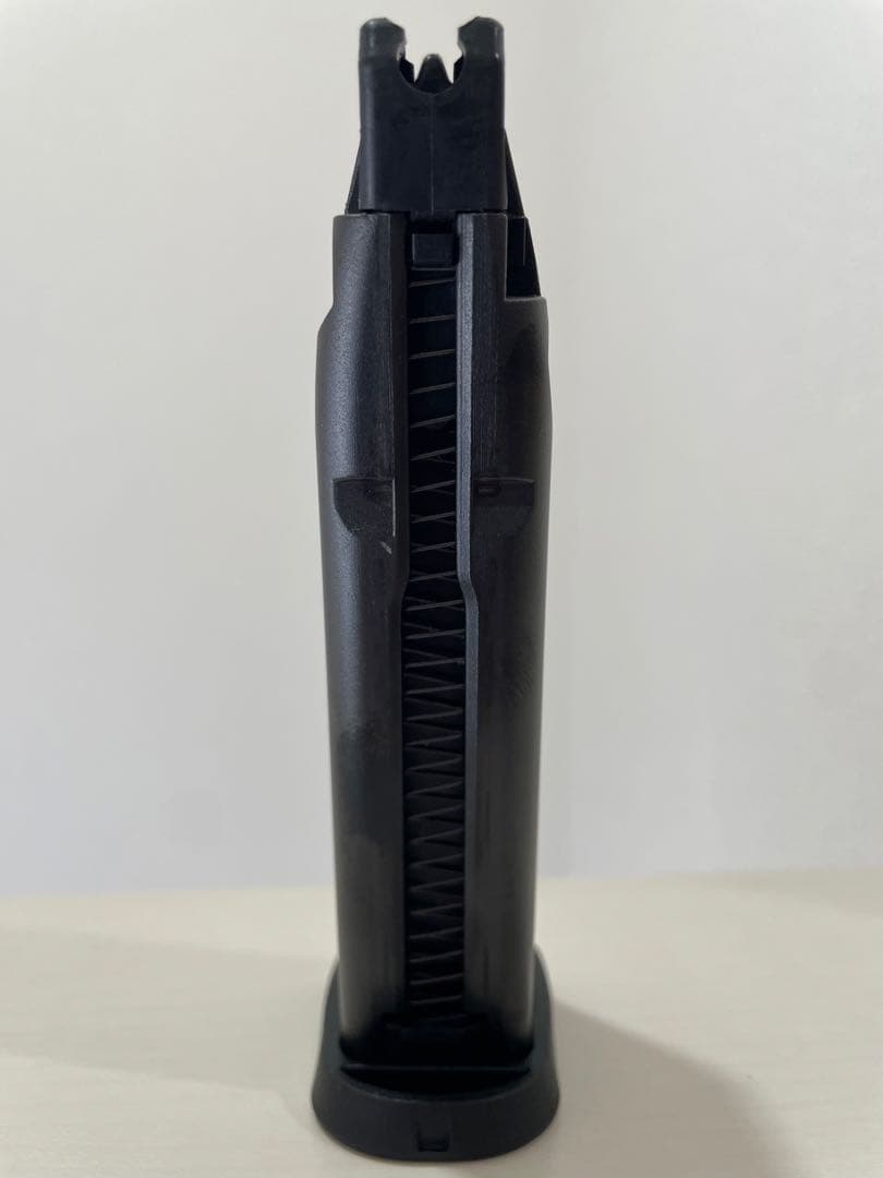 BIOHAZARD RE:4 sg-09r レオン　限定　東京マルイ