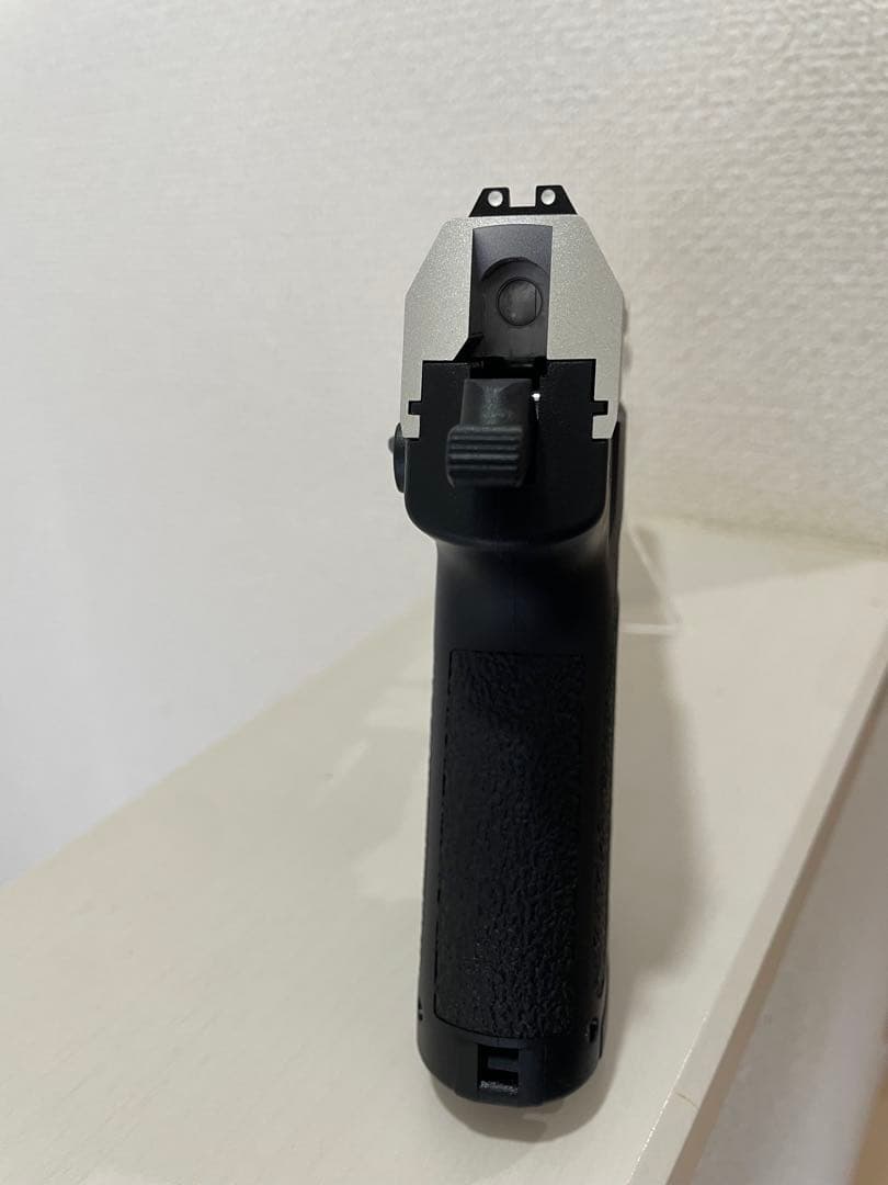 BIOHAZARD RE:4 sg-09r レオン　限定　東京マルイ