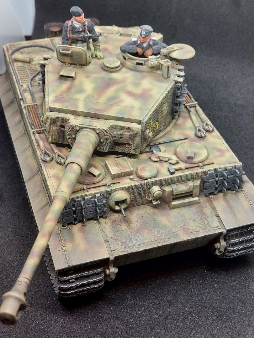 タミヤ 1/35 プラモデル ドイツ軍戦車 タイガーI後期型 完成品