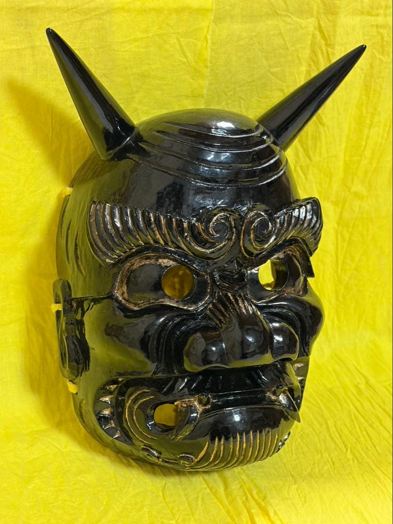 黒い鬼の面、やぶ、やぶ面、ヤブ、ヤブ面