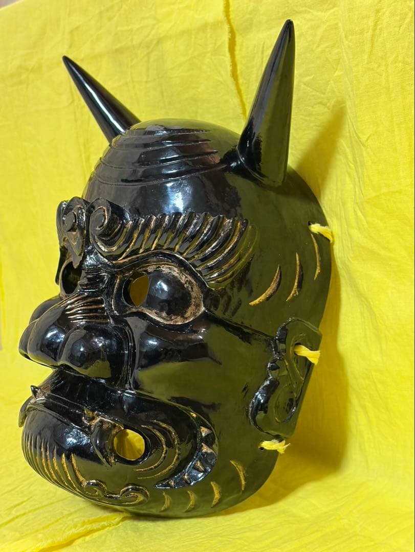 黒い鬼の面、やぶ、やぶ面、ヤブ、ヤブ面