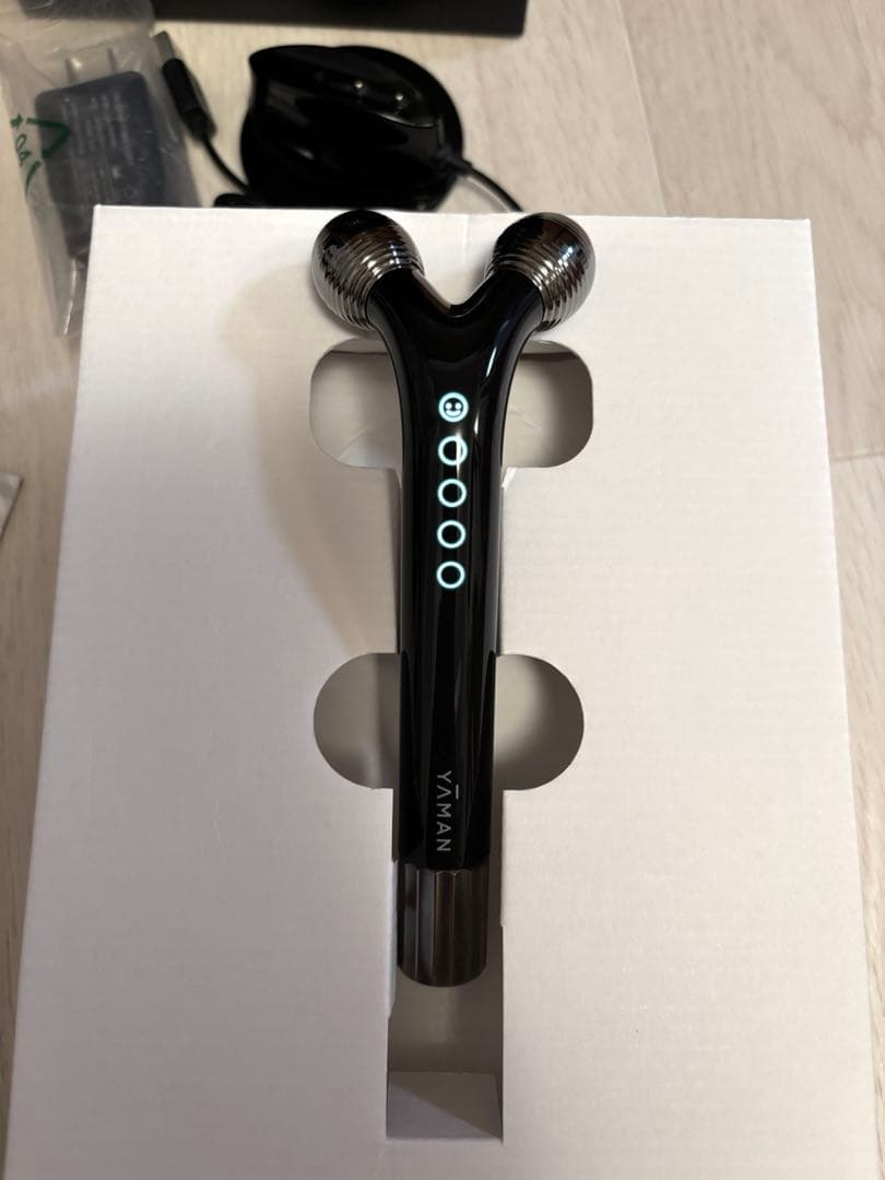 YA-MAN美顔器　グロウリフトウェイビーミニ PMS-80B