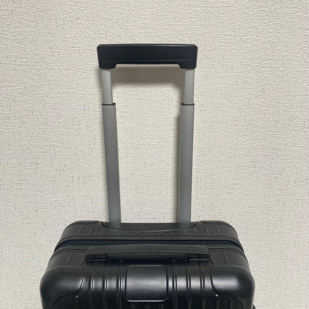 リモワ エッセンシャル キャビンS ブラック