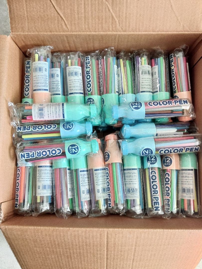 スリムボトルカラーペン　まとめ売り66個