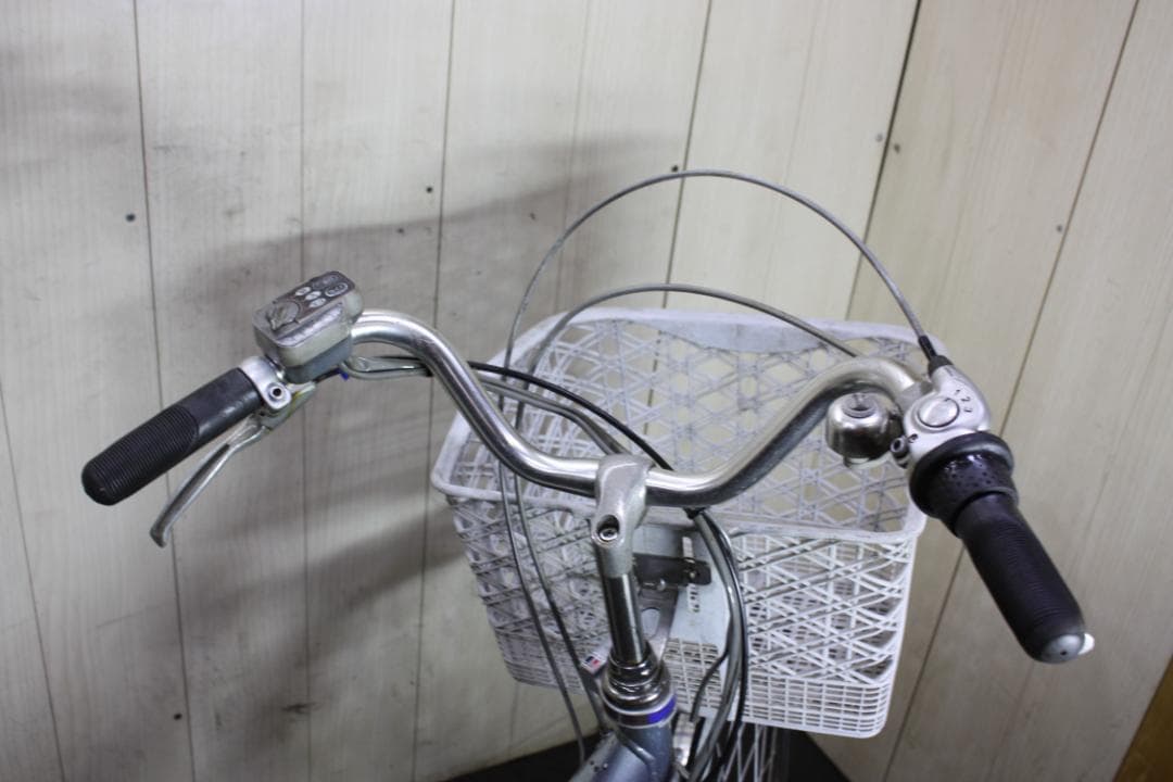 ブリヂストン A22アシスト 大容量8.1AH 26型 3段 SILVER電動