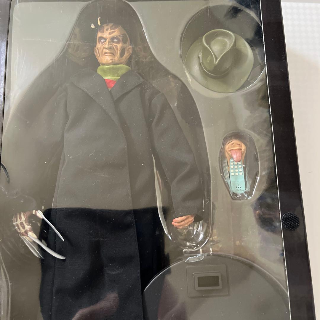 エルム街の悪夢　フレディ　サイドシヨウトイ製　　2004年