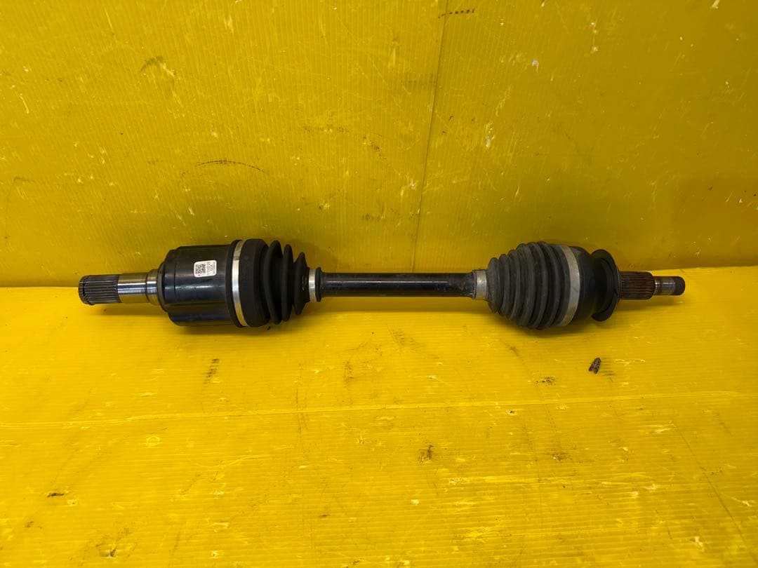 マツダ　CX5 KF2P 左フロントドライブシャフト　60.000KM