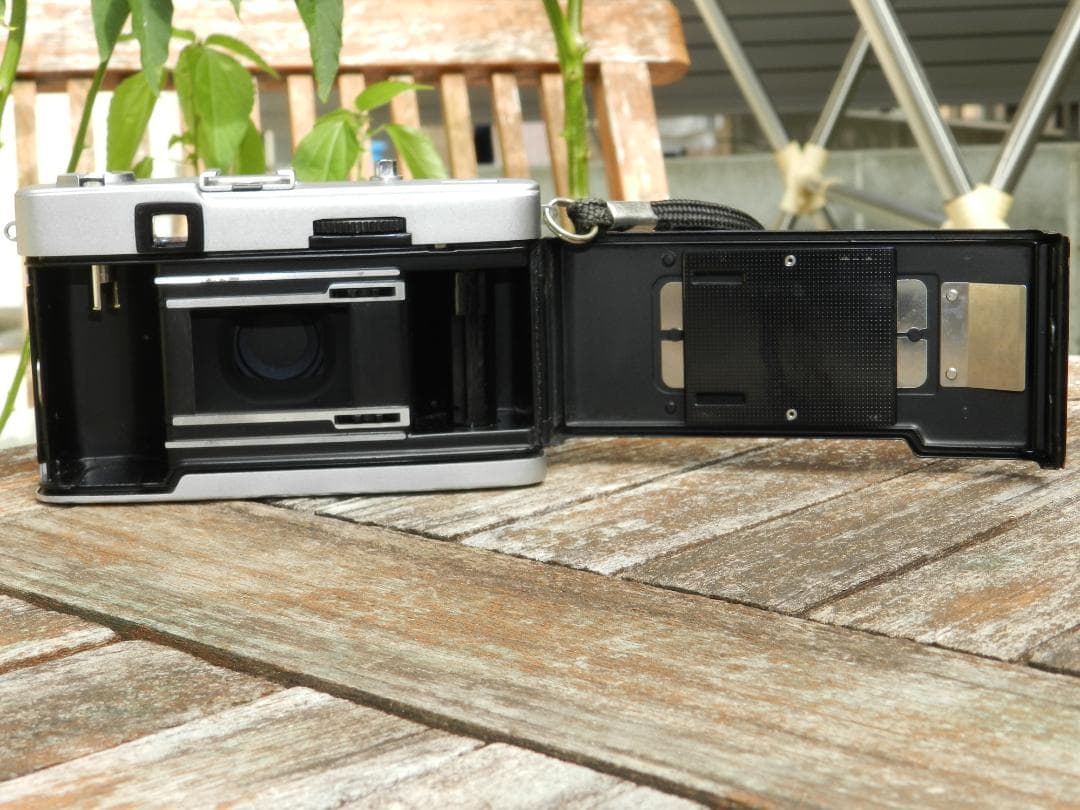 極美品　OLYMPUS TRIP 35 フィルムカメラ　即撮影可