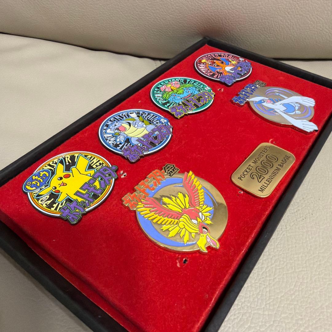 ポケットモンスター ミレニアムバッジ 2000年記念 限定 ピンバッジ ポケモン