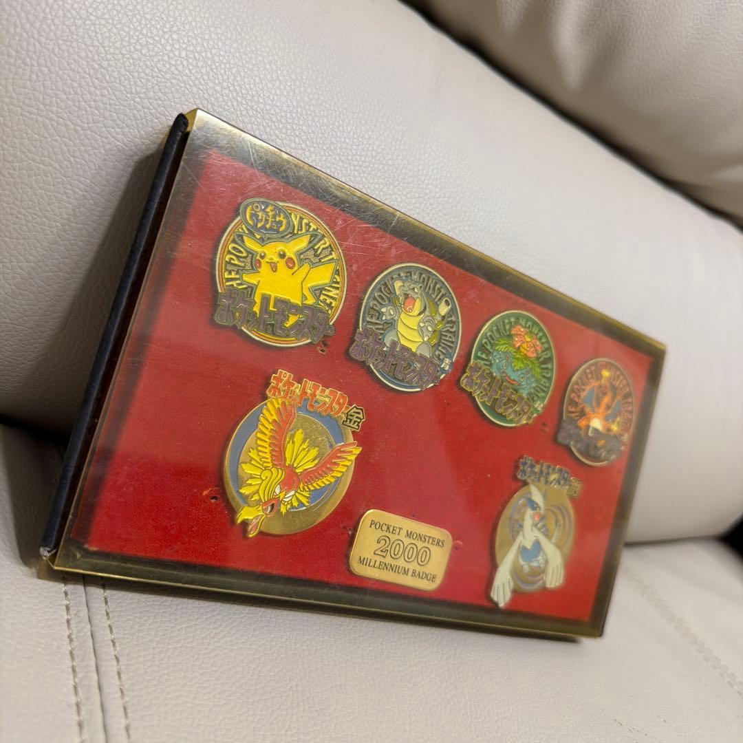 ポケットモンスター ミレニアムバッジ 2000年記念 限定 ピンバッジ ポケモン