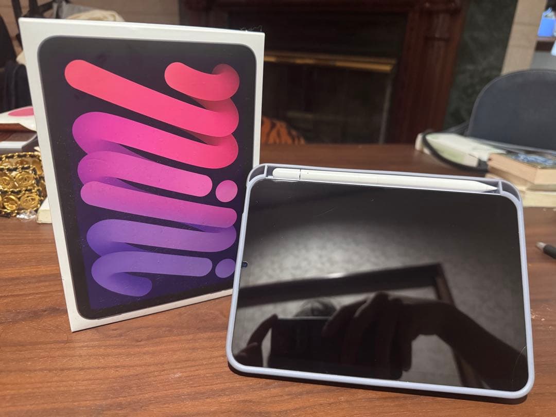 iPad mini 第7世代 WiFiモデル128GB ケース・ペン付