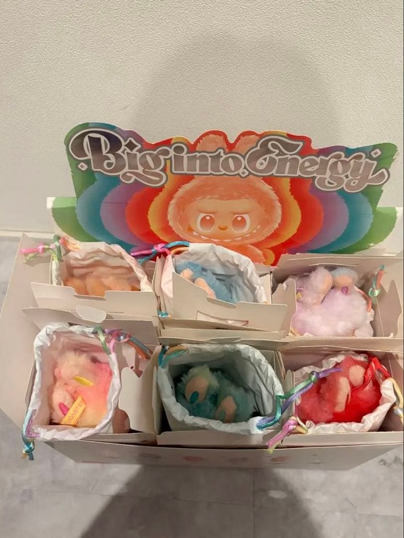 正規品THE MONSTERS Big into Energy ラブブ　エナジー