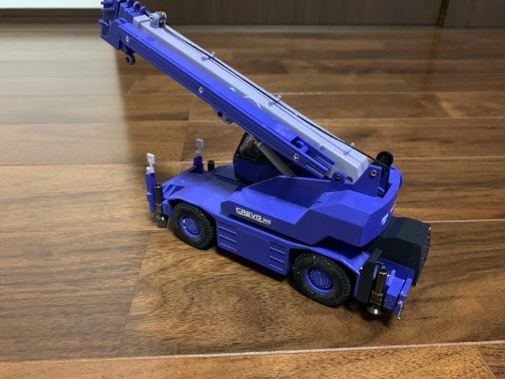 タダノクレーン　crevo 300 ダイキャスト　ミニカー