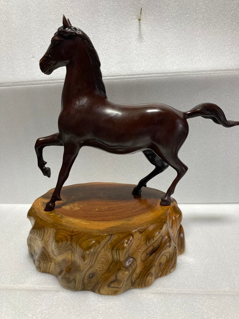 木製花台座、光沢仕上げ 自然木目の台座