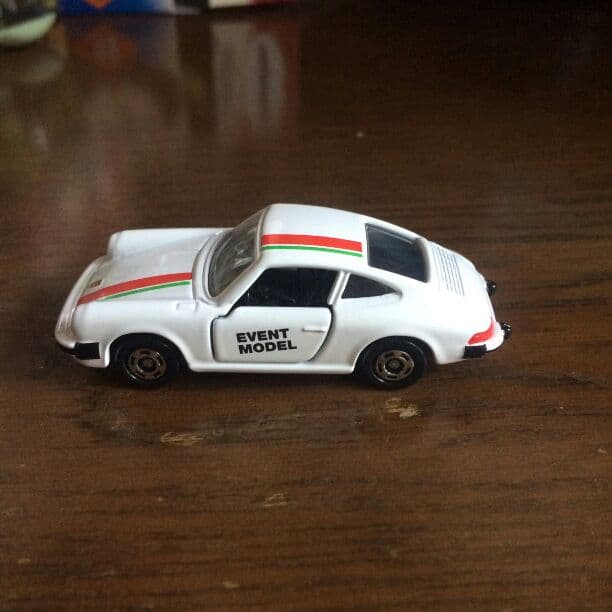 トミカ　ポルシェ911Sレーシング
