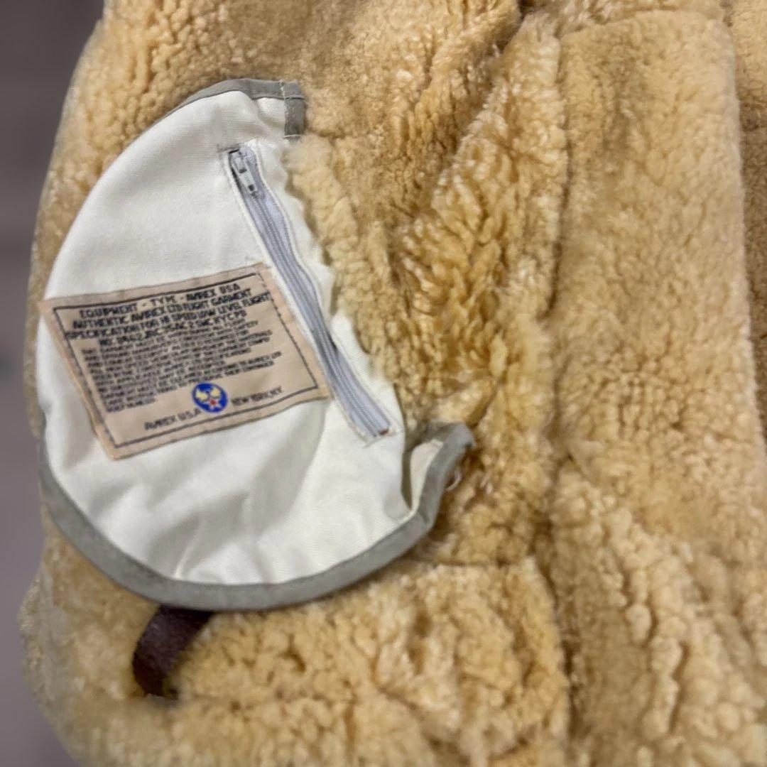 USA製AVIREX B-3レアカラーエクル