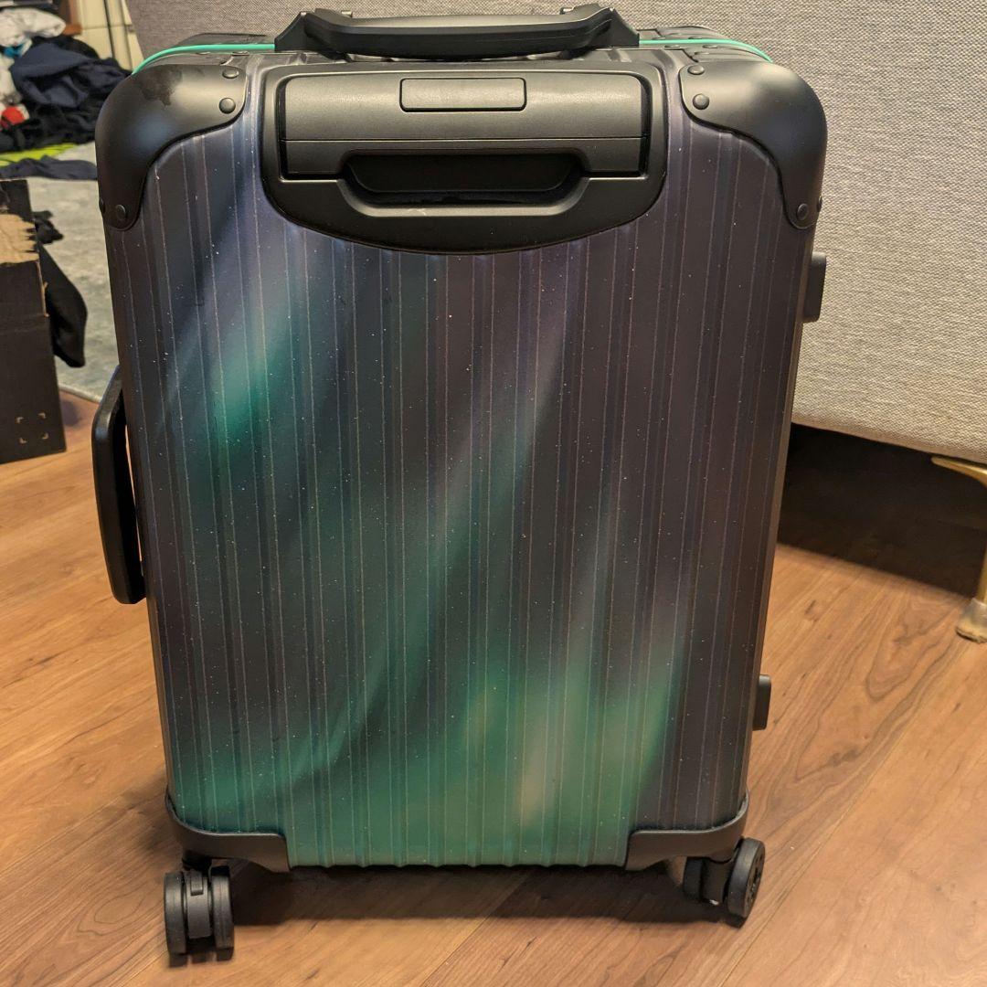 RIMOWA キャリーケース 世界限定1000 “オーロラ”