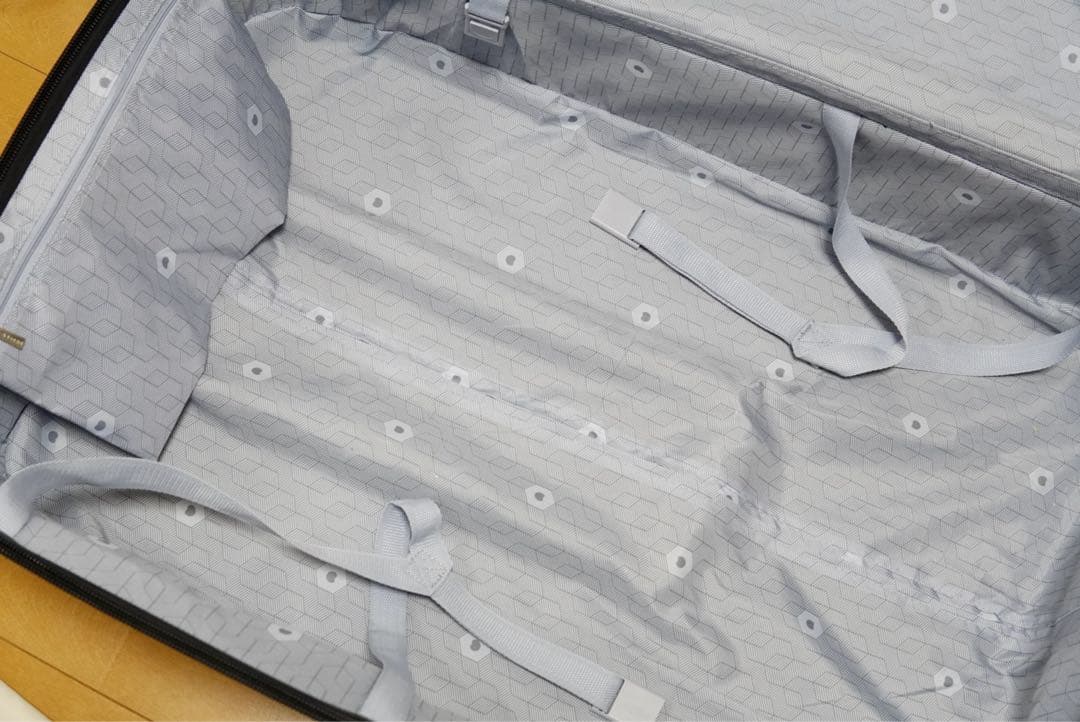 DELSY XXLスーツケース