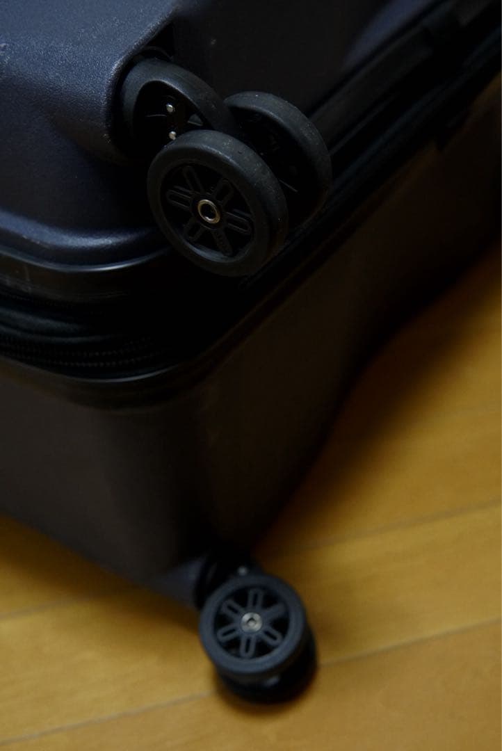 DELSY XXLスーツケース