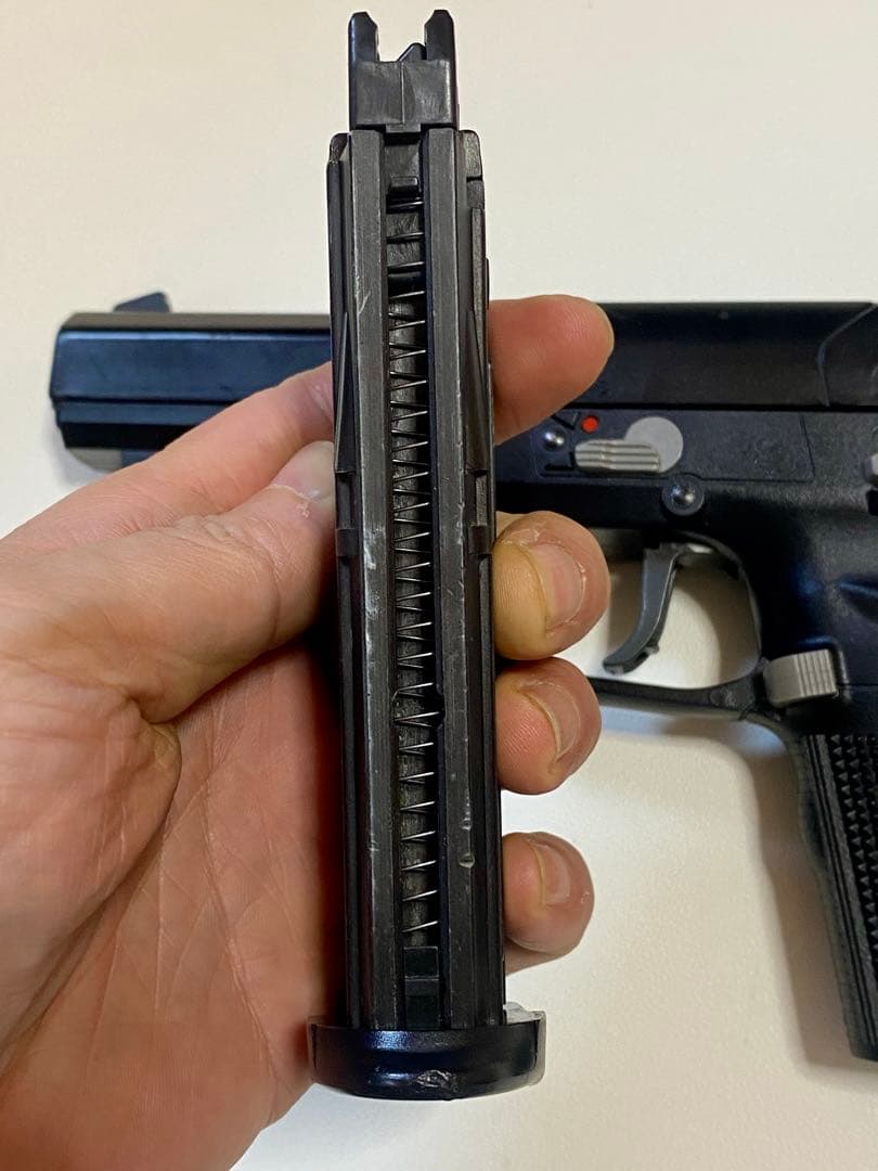 動確済　東京マルイ　fn57 ガスブロ