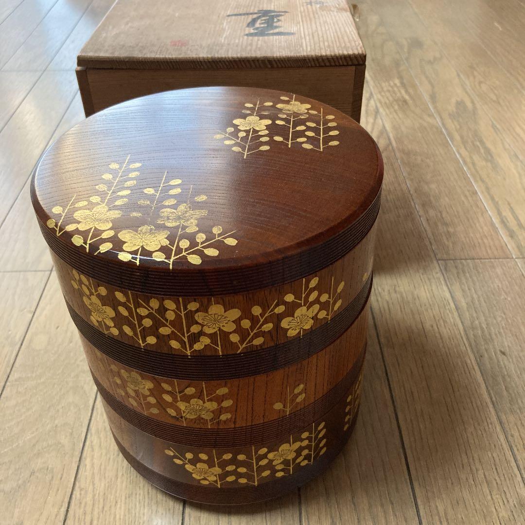 梅蒔絵三重箱