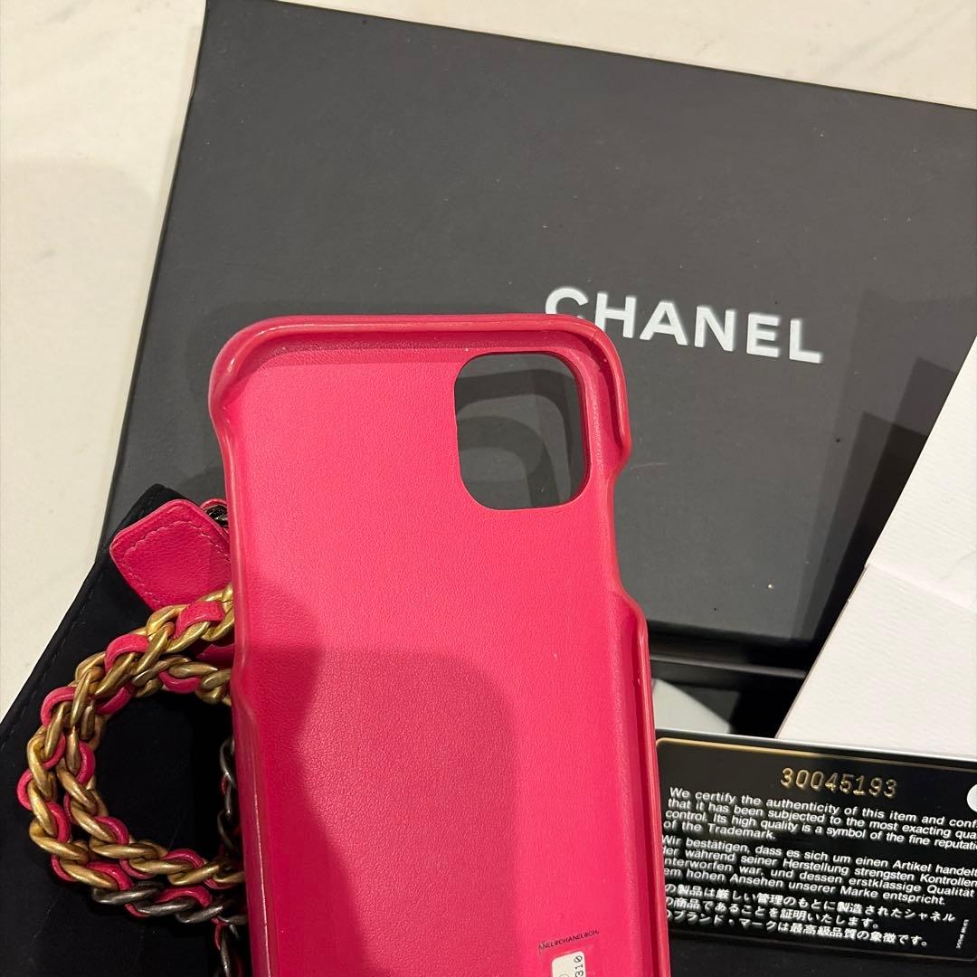 CHANEL ピンク レザー iPhone11ケース