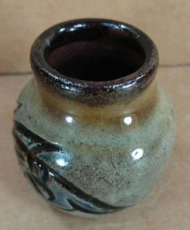 【本物保証】金城次郎 小壷 共箱 壷屋焼 琉球陶器人間国宝 美品 やちむん