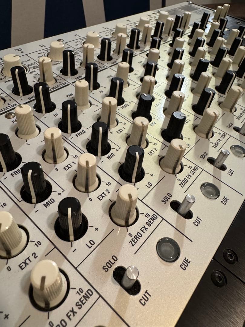 KORG ZERO 8 DJミキサー/LIVEコントローラー 動作確認済 箱あり