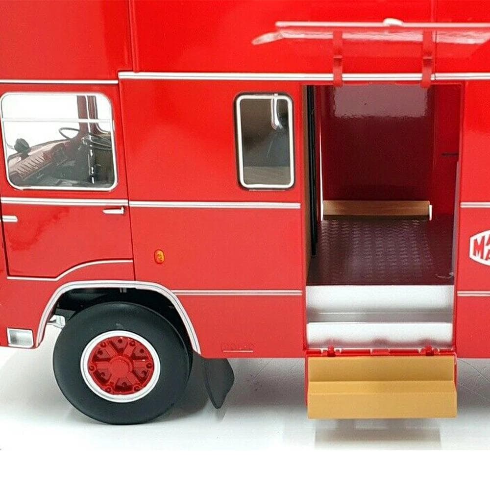 CMR1/18 OM フィアット 150 フェラーリ トランスポーター 1967