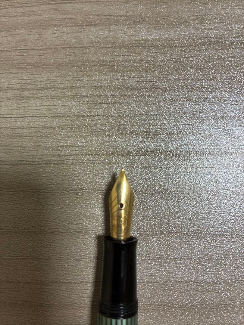 ペリカン400NN M&K 緑縞　細字（F）