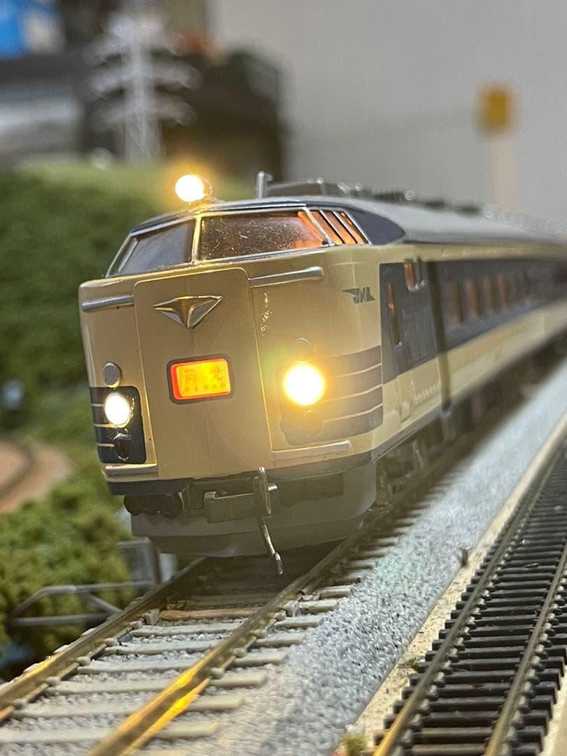 KTM 581系HO＋おまけ機関車4両＋更におまけ1両