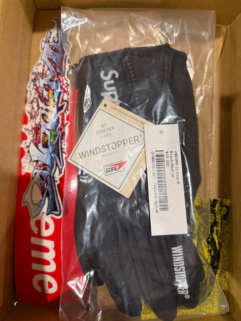 Supreme WINDSTOPPER® Zip Gloves ブラック