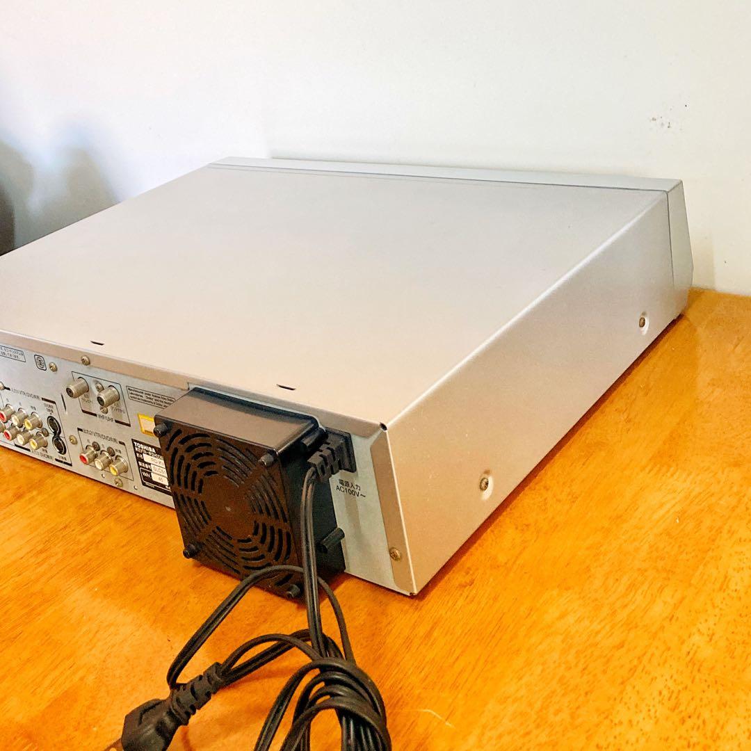 TOSHIBA 東芝　VTR一体型HDD & DVDビデオレコーダー