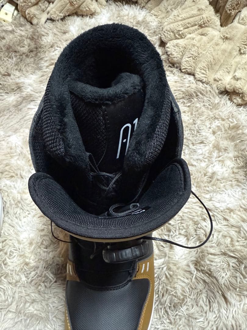 CARV スノーボードブーツ ボアライナー付き