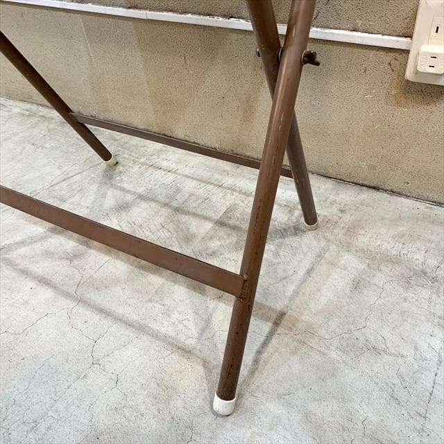 ヴィンテージのフォールディングデスク①