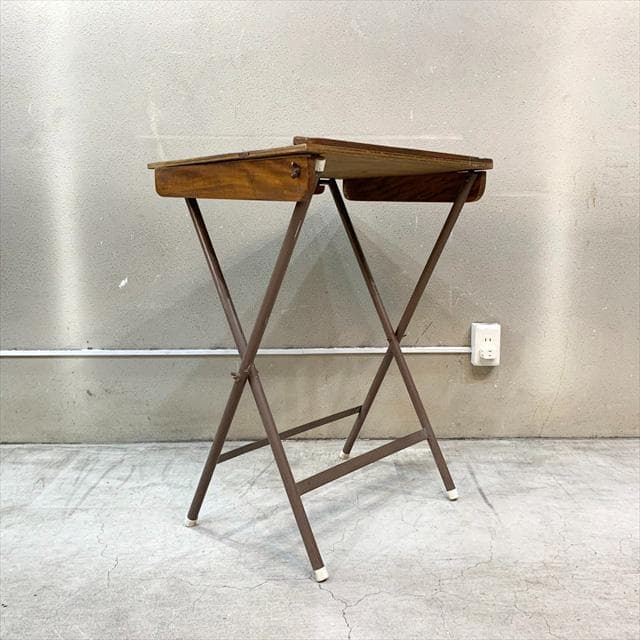 ヴィンテージのフォールディングデスク①