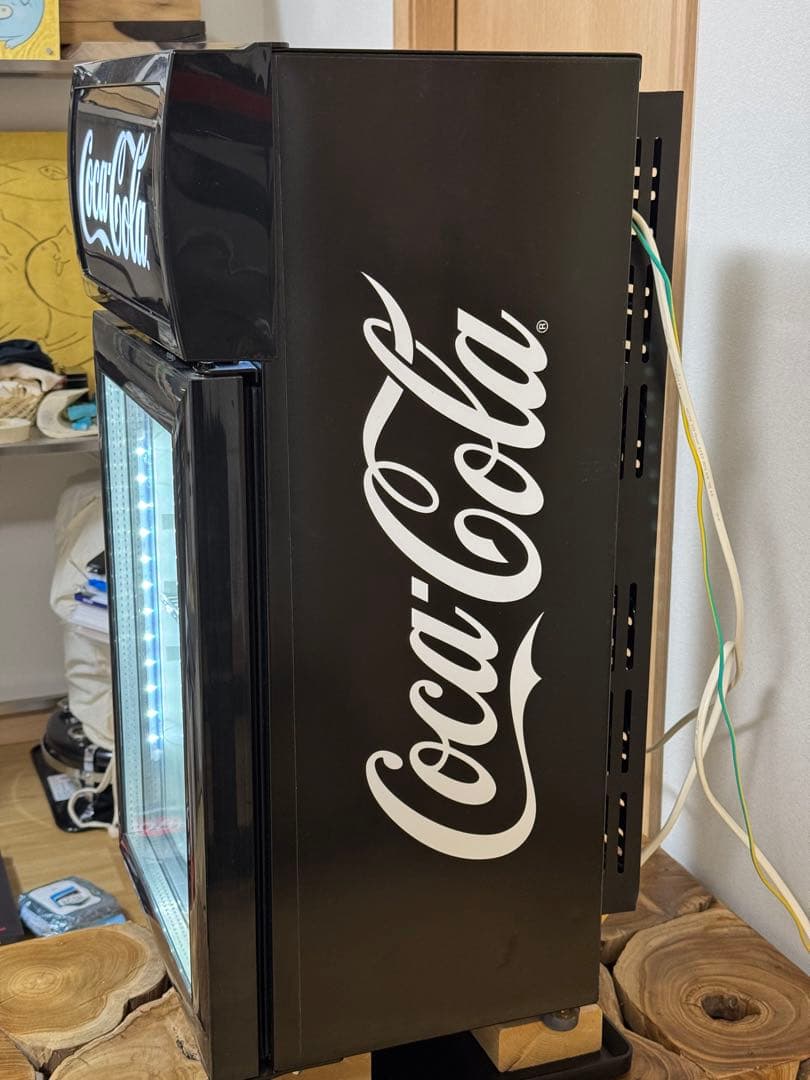 注意！落札前に都道府県名を明記！　Coca-Cola 冷蔵庫 2015年式