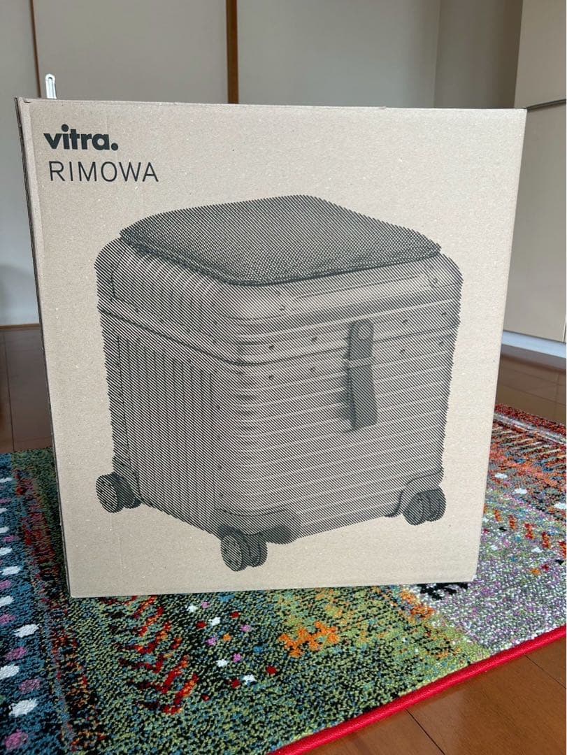 リモワ　ヴィトラ　RIMOWA Vitra コラボ　限定