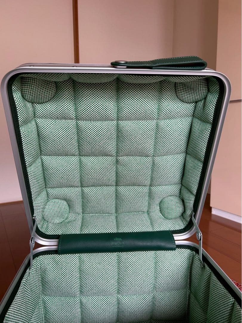 リモワ　ヴィトラ　RIMOWA Vitra コラボ　限定