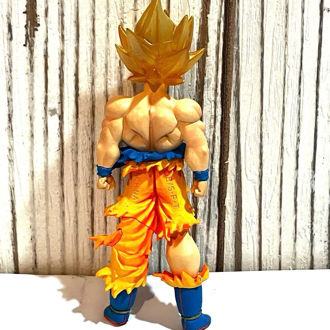 真*村様 ドラゴンボール DG 超サイヤ人孫悟空、トランクス、ピッコロ フィギュ