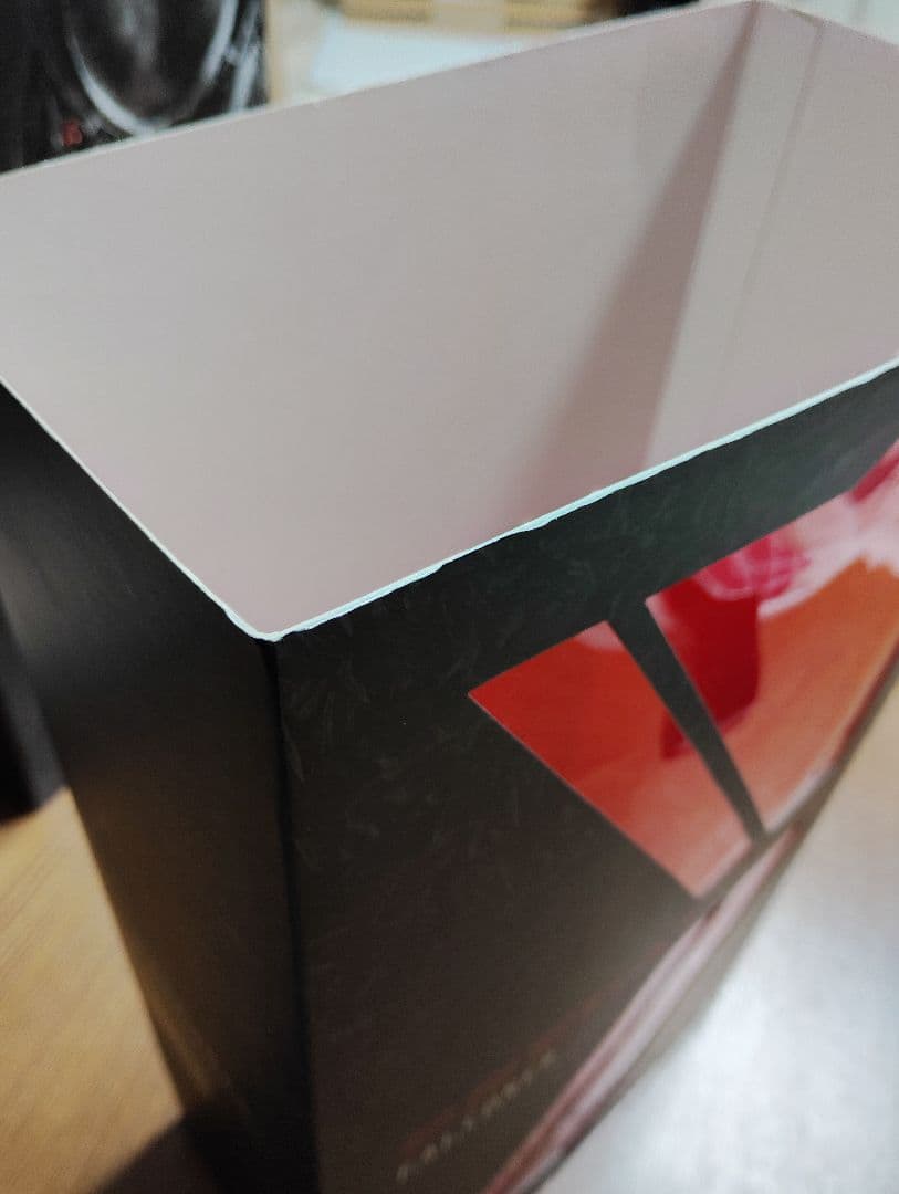 新品未開封 ホットトイズ ファルコナープレデター