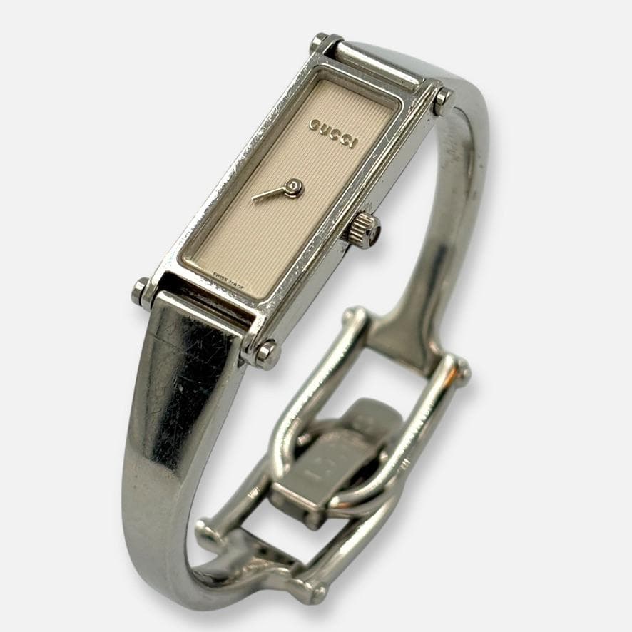 希少✨GUCCI 1500L シルバー バングルウォッチ 腕時計 レディース