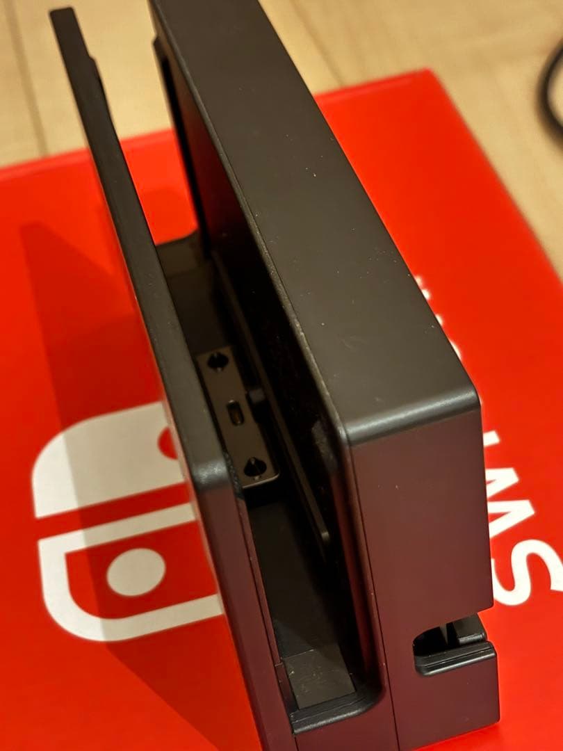 Nintendo Switch 本体 ケース+備品付き