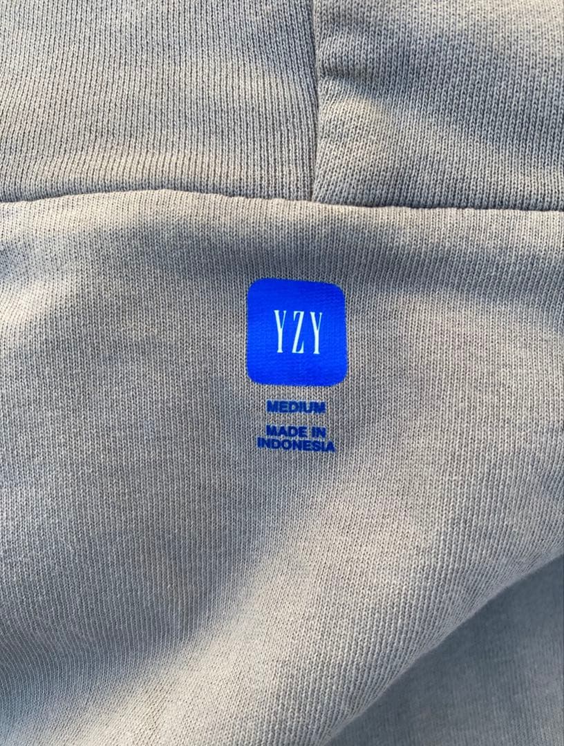 【美品・希少】Yeezy Gap ジップアップパーカー 【ベージュグレー】　短丈